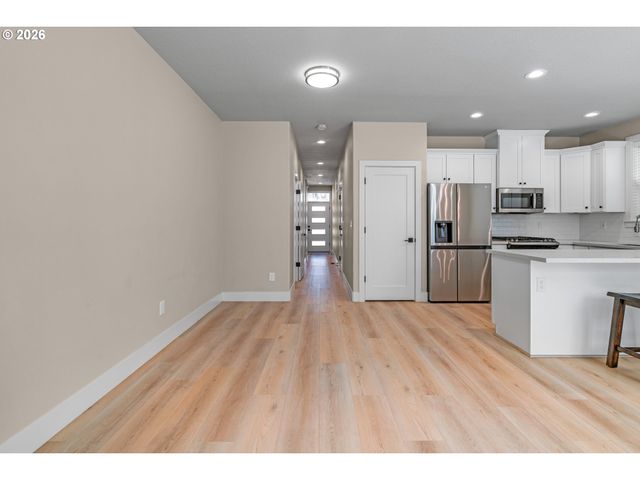 3498 Sw MAYFIELD Ter, Beaverton, OR 97003