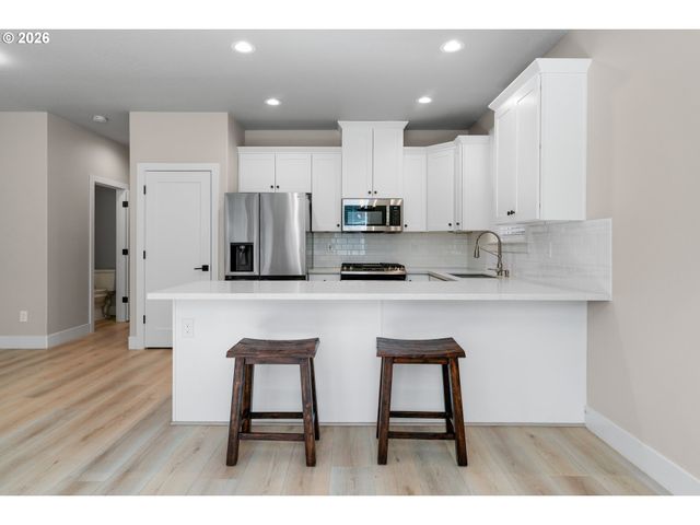 3498 Sw MAYFIELD Ter, Beaverton, OR 97003