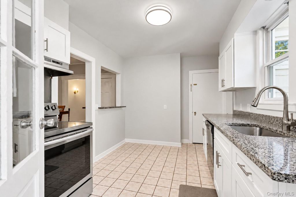 4 Tremont St, Greenwich, CT 06830 — photo 4