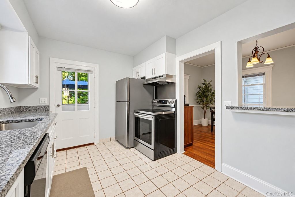 4 Tremont St, Greenwich, CT 06830 — photo 5