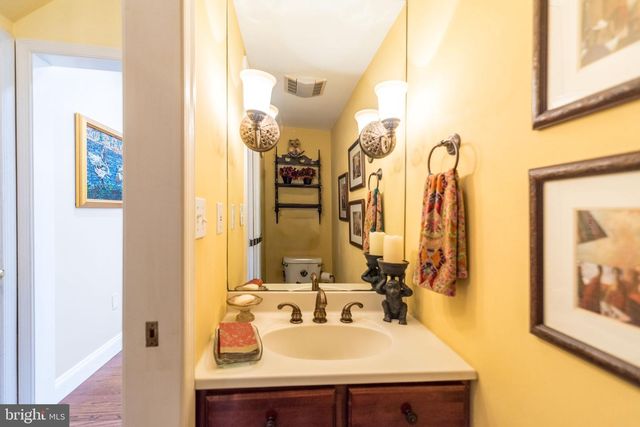 732 JOHNS LN, Ambler, PA 19002