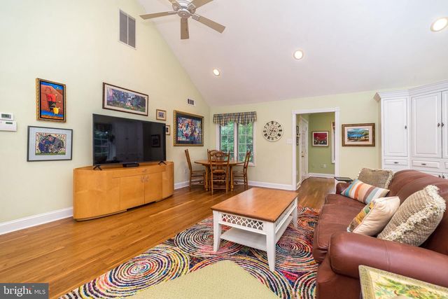 732 JOHNS LN, Ambler, PA 19002