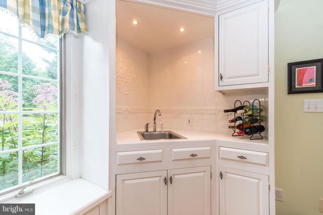 732 JOHNS LN, Ambler, PA 19002