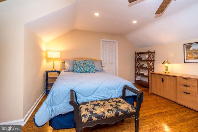 732 JOHNS LN, Ambler, PA 19002