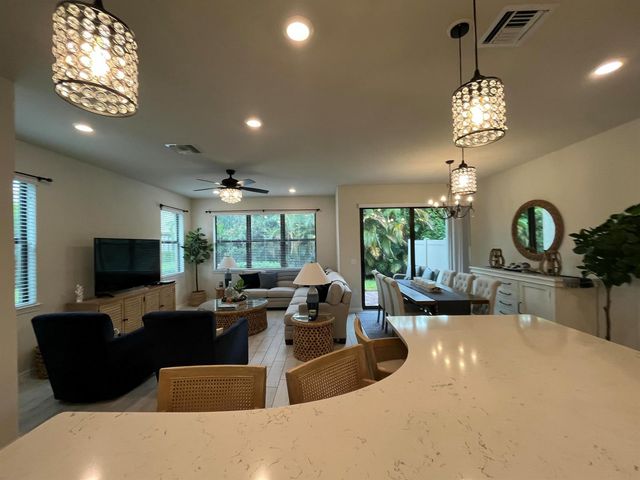 8193 CINCH Way, Lake Worth, FL 33467