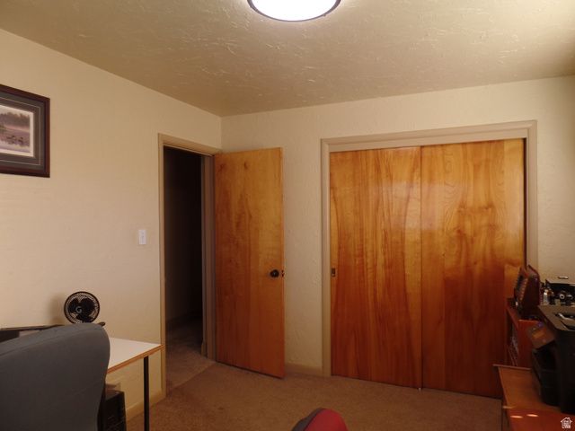 5572 S AVALON DR, Murray, UT 84107