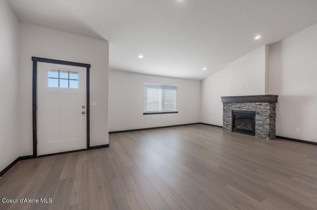 11615 N Railway Ave, Rathdrum, ID 83858