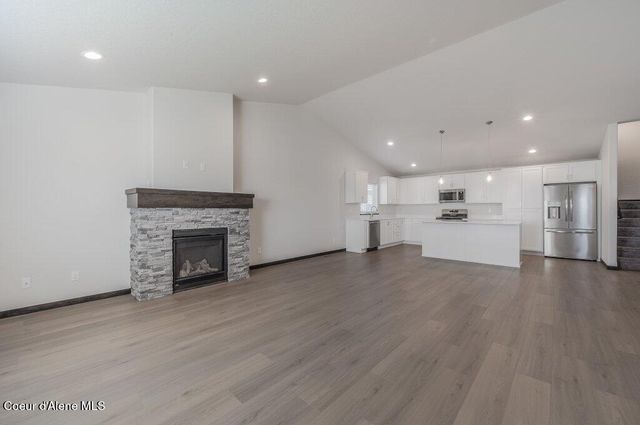 11615 N Railway Ave, Rathdrum, ID 83858