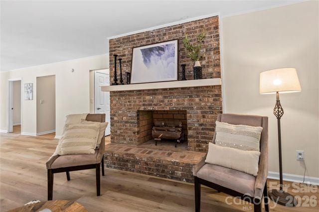 181 N Britton Creek Court, Hendersonville, NC 28789