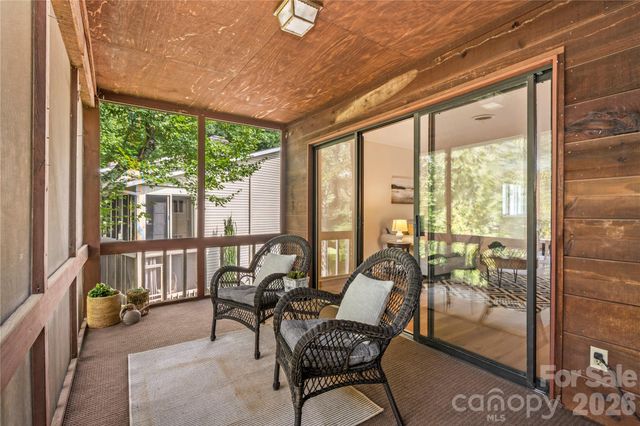 181 N Britton Creek Court, Hendersonville, NC 28789