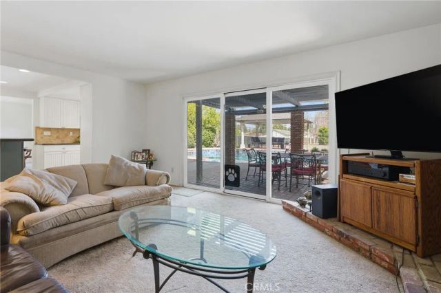 22963 Collins Street, Woodland Hills, CA 91367