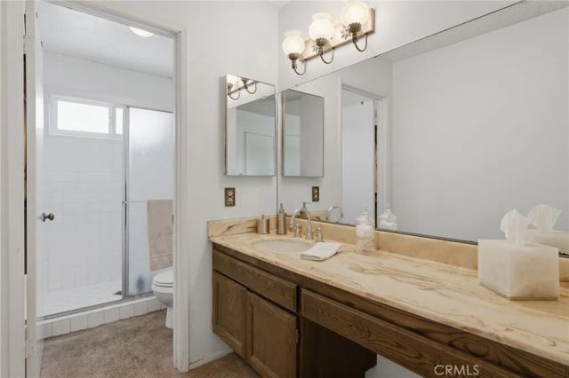 22963 Collins Street, Woodland Hills, CA 91367