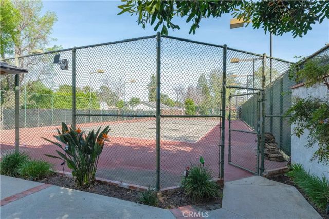 22963 Collins Street, Woodland Hills, CA 91367