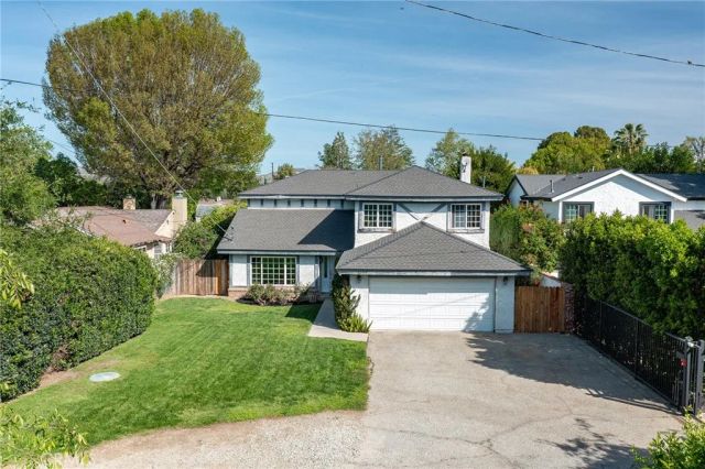 22963 Collins Street, Woodland Hills, CA 91367