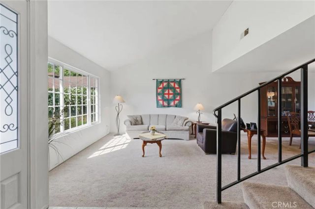 22963 Collins Street, Woodland Hills, CA 91367