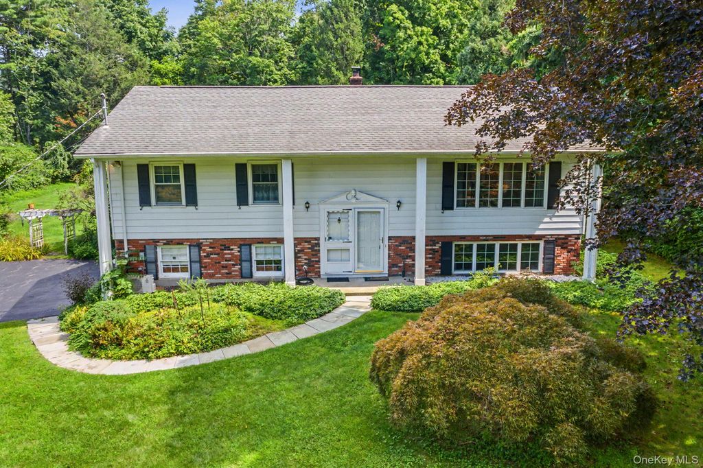 1564 Old Baldwin Road, Yorktown Heights, NY 10598 — photo 2