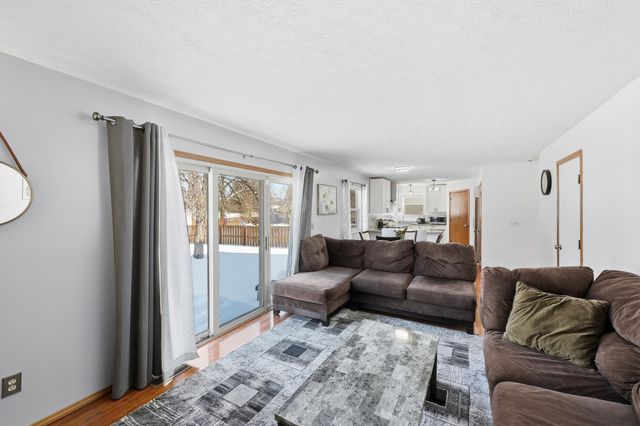 6638 Winbarr Way, Canal Winchester, OH 43110