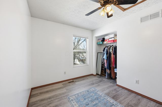 6638 Winbarr Way, Canal Winchester, OH 43110