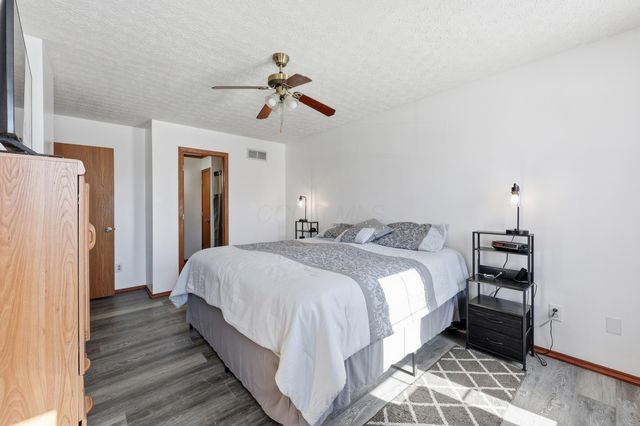 6638 Winbarr Way, Canal Winchester, OH 43110