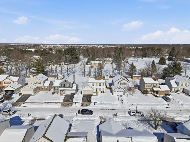 6638 Winbarr Way, Canal Winchester, OH 43110