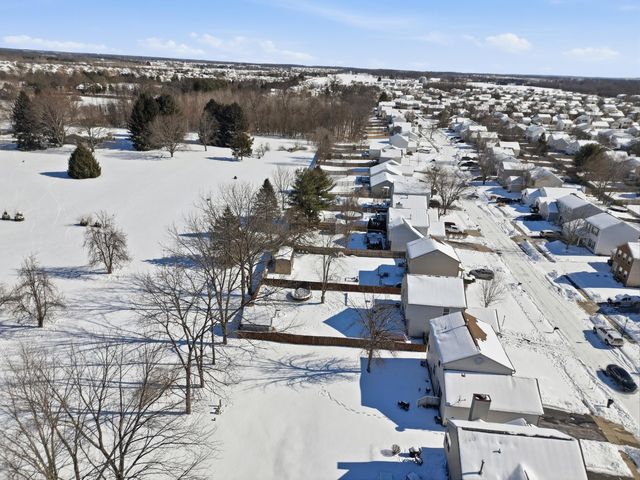 6638 Winbarr Way, Canal Winchester, OH 43110