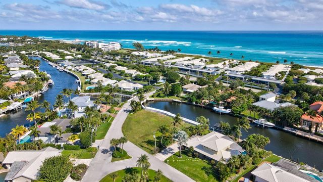 25 Sabal Island Drive, Ocean Ridge, FL 33435