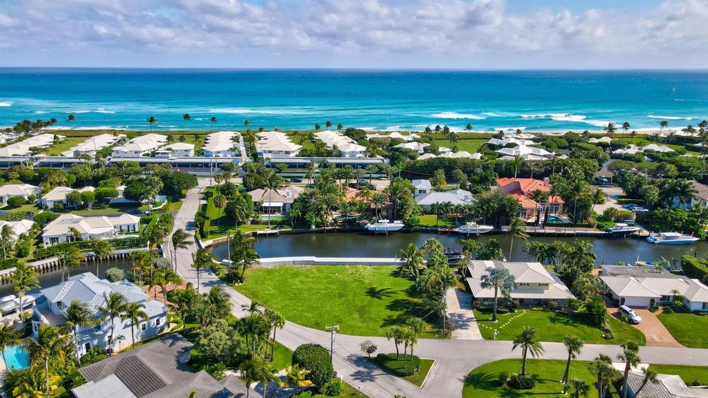 25 Sabal Island Drive, Ocean Ridge, FL 33435