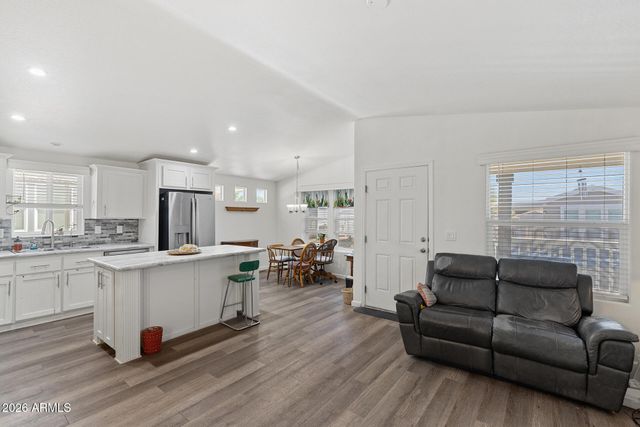 1363 N PLAZA Drive 10, Apache Junction, AZ 85120