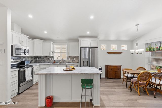 1363 N PLAZA Drive 10, Apache Junction, AZ 85120