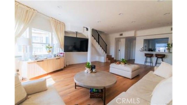 423 E Providencia, Burbank, CA 91501