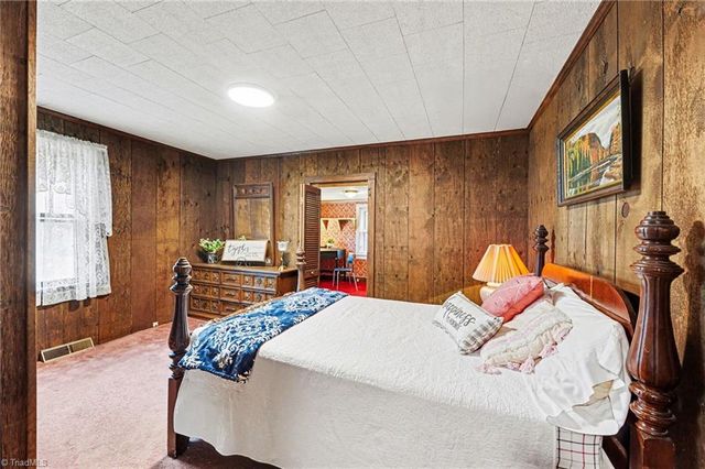 1937 HOOVER HILL Road, Asheboro, NC 27205