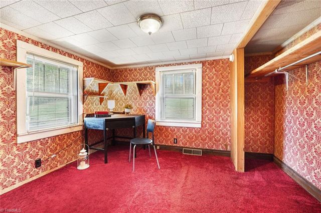 1937 HOOVER HILL Road, Asheboro, NC 27205