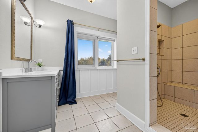 1410 W Gregory St, Pensacola, FL 32502