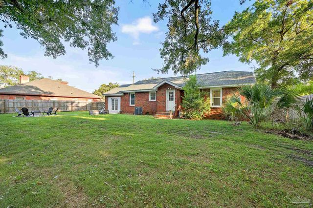 1410 W Gregory St, Pensacola, FL 32502