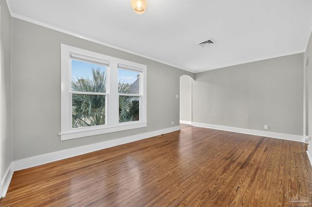 1410 W Gregory St, Pensacola, FL 32502