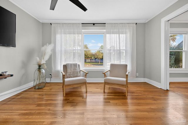 1410 W Gregory St, Pensacola, FL 32502