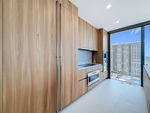 2000 S Ocean Dr 12A, Hallandale Beach, FL 33009