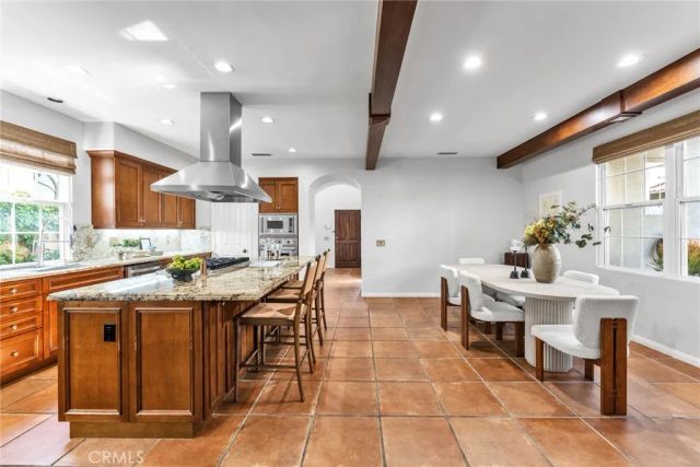 27 Torrey, Irvine, CA 92620