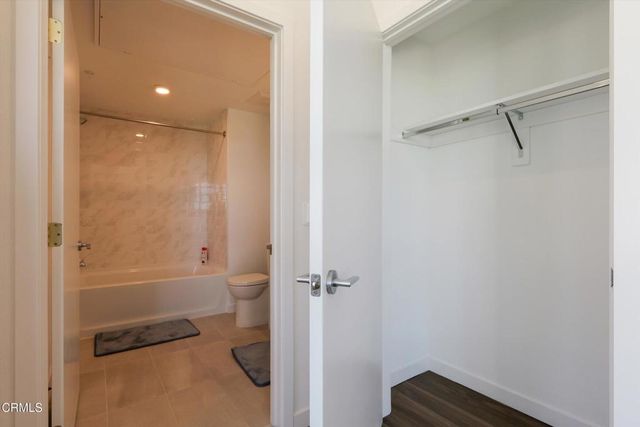 18900 Parthenia Street 105, Northridge, CA 91324