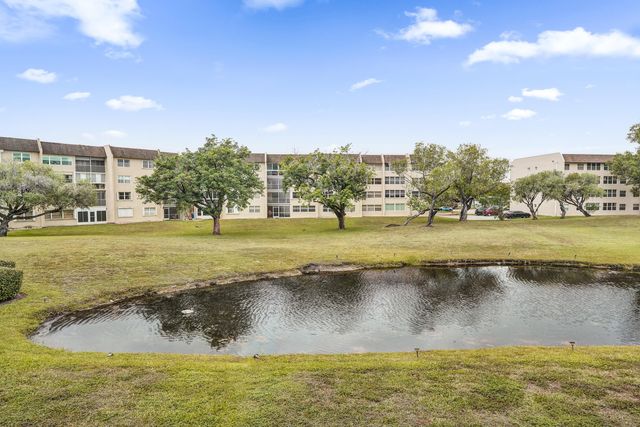 2551 NW 103rd Avenue 202, Sunrise, FL 33322