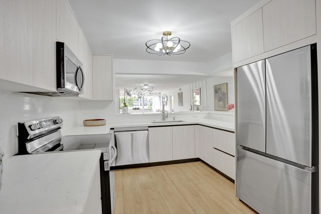 2551 NW 103rd Avenue 202, Sunrise, FL 33322