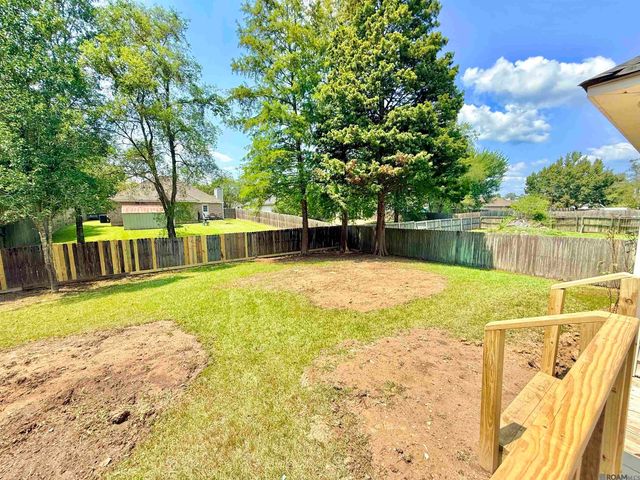 15253 E Bayou Dr, Prairieville, LA 70769
