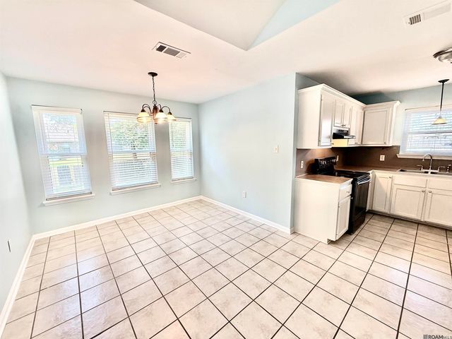 15253 E Bayou Dr, Prairieville, LA 70769