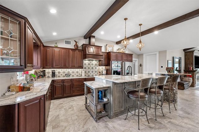 1002 LOVES POINT DRIVE, Leesburg, FL 34748
