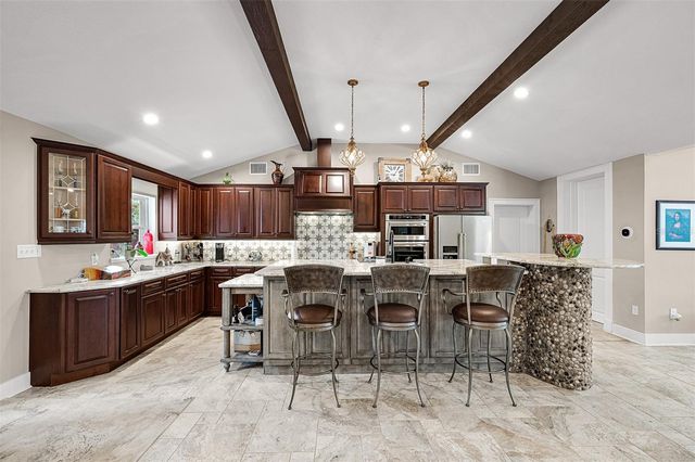 1002 LOVES POINT DRIVE, Leesburg, FL 34748