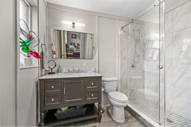 1002 LOVES POINT DRIVE, Leesburg, FL 34748