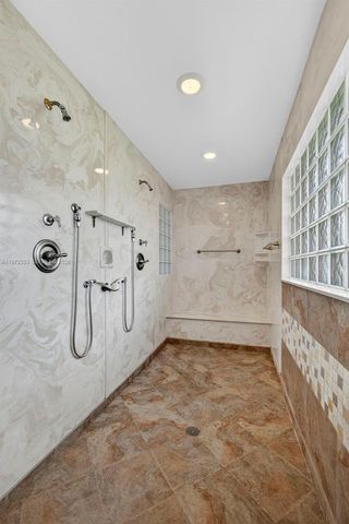 112 CAMELOT CT, Royal Palm Beach, FL 33411