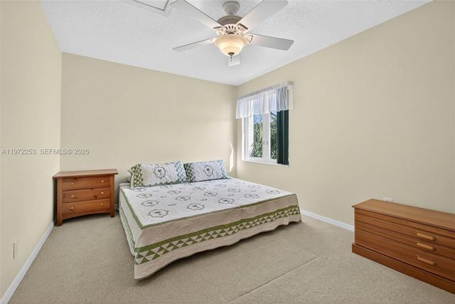 112 CAMELOT CT, Royal Palm Beach, FL 33411