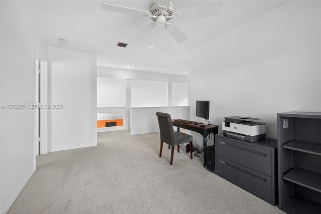 112 CAMELOT CT, Royal Palm Beach, FL 33411