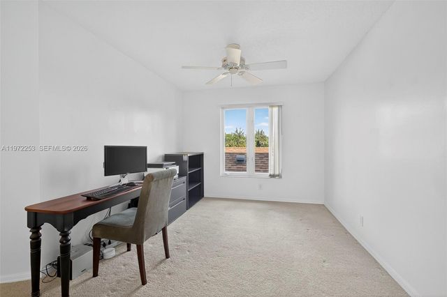 112 CAMELOT CT, Royal Palm Beach, FL 33411